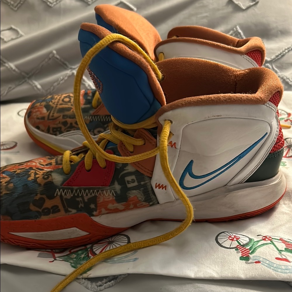 Nike Kyrie Infinity Size 7